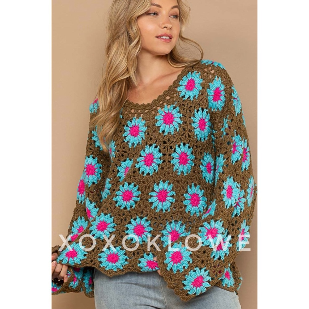 LAST ONE POL Olive + Blue Hand Knit Floral Crochet V Neck Sweater - Picture 3 of 15